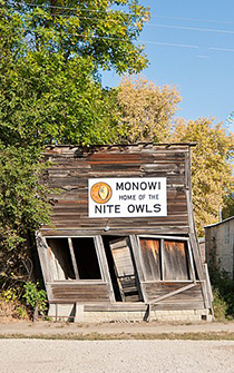 La entrada a Monowi y su única habitante